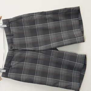 Slazenger men's performance casual golf short in size 32